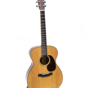 MARTIN OOO-18 "Modern Deluxe"