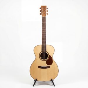 MARTIN OOO-18 "Modern Deluxe"